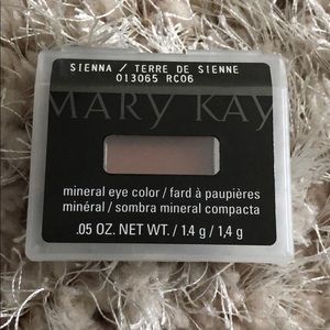 Mary Kay mineral eye color in sienna